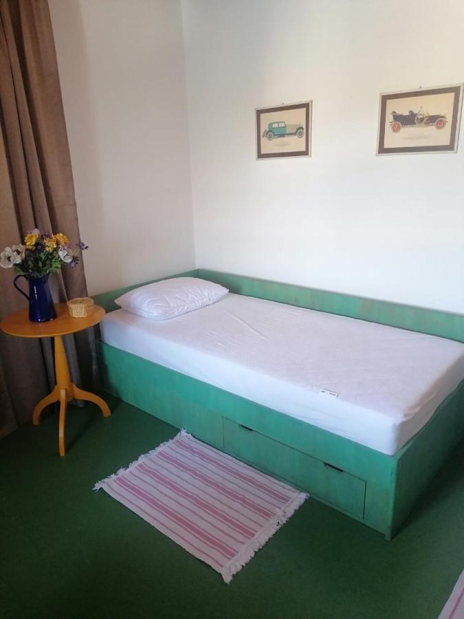 Two-Bedroom Apartment With Sea View,Big Terrase And Garden Стари Град Екстериор снимка